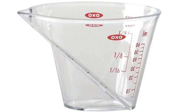 OXO Abgewinkelter Messbecher Mini, 60 ml